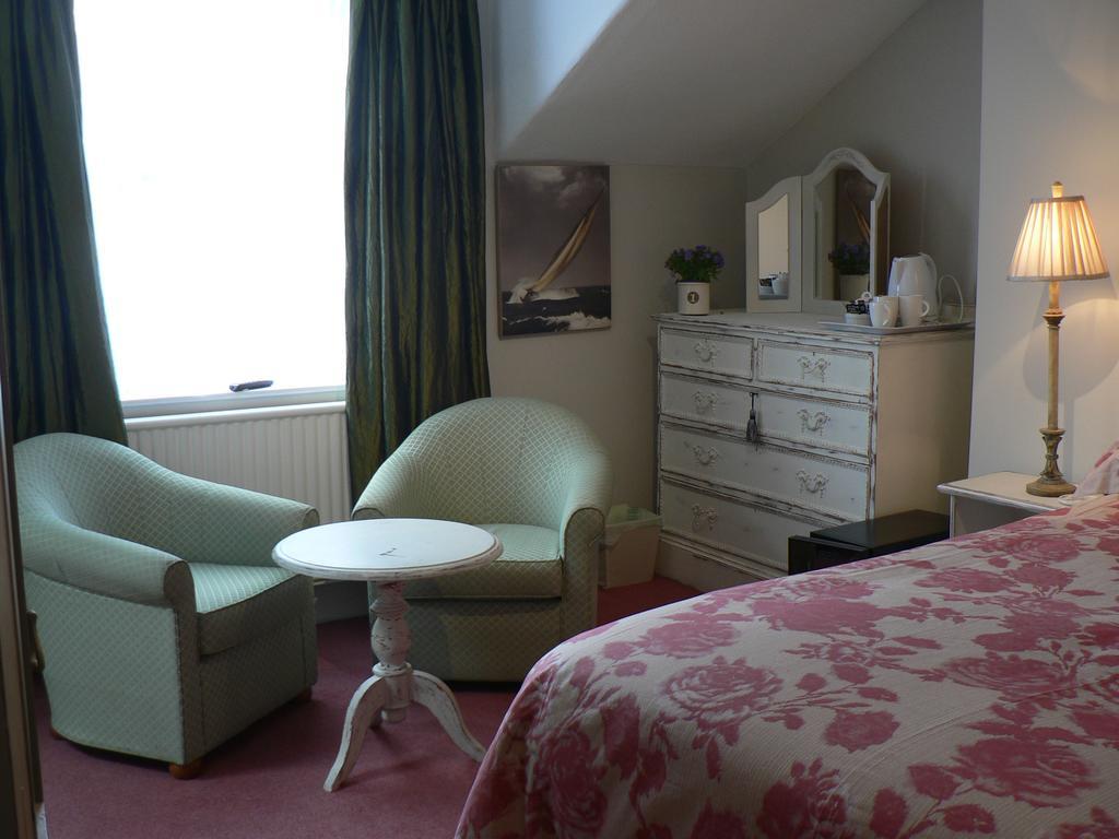 16 Franklin Bijou Boutique Bed & Breakfast Harrogate Room photo