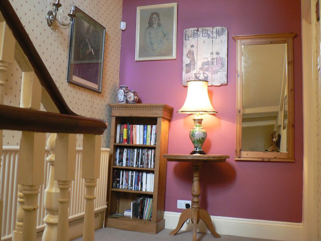16 Franklin Bijou Boutique Bed & Breakfast Harrogate Exterior photo